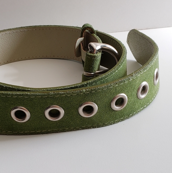 Genuine Leather Green Belt - Picture 3 of 5